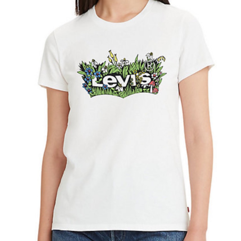 Levi's Logo Perfect Tee in Flower Fill